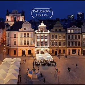 Premium Ratuszova Ad 1954 Stary Rynek Old Market Square , Poznań Polska